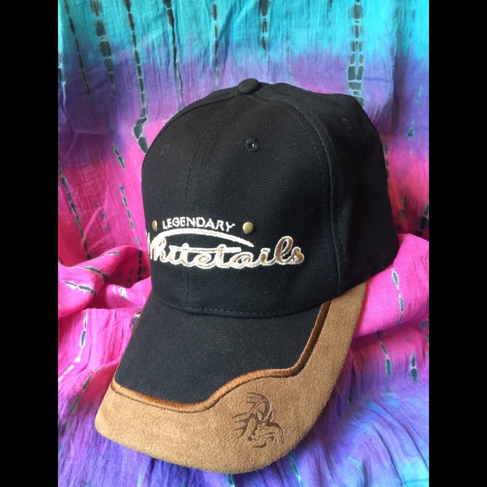 Legendary Whitetails ball cap, NWOT.